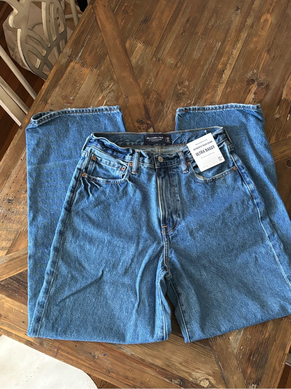 Abercrombie and Fitch Rigid Denim Ultra Baggy Jeans 29X32 - Picture 9 of 12